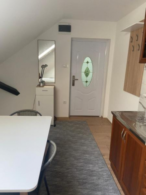 Apartman 85